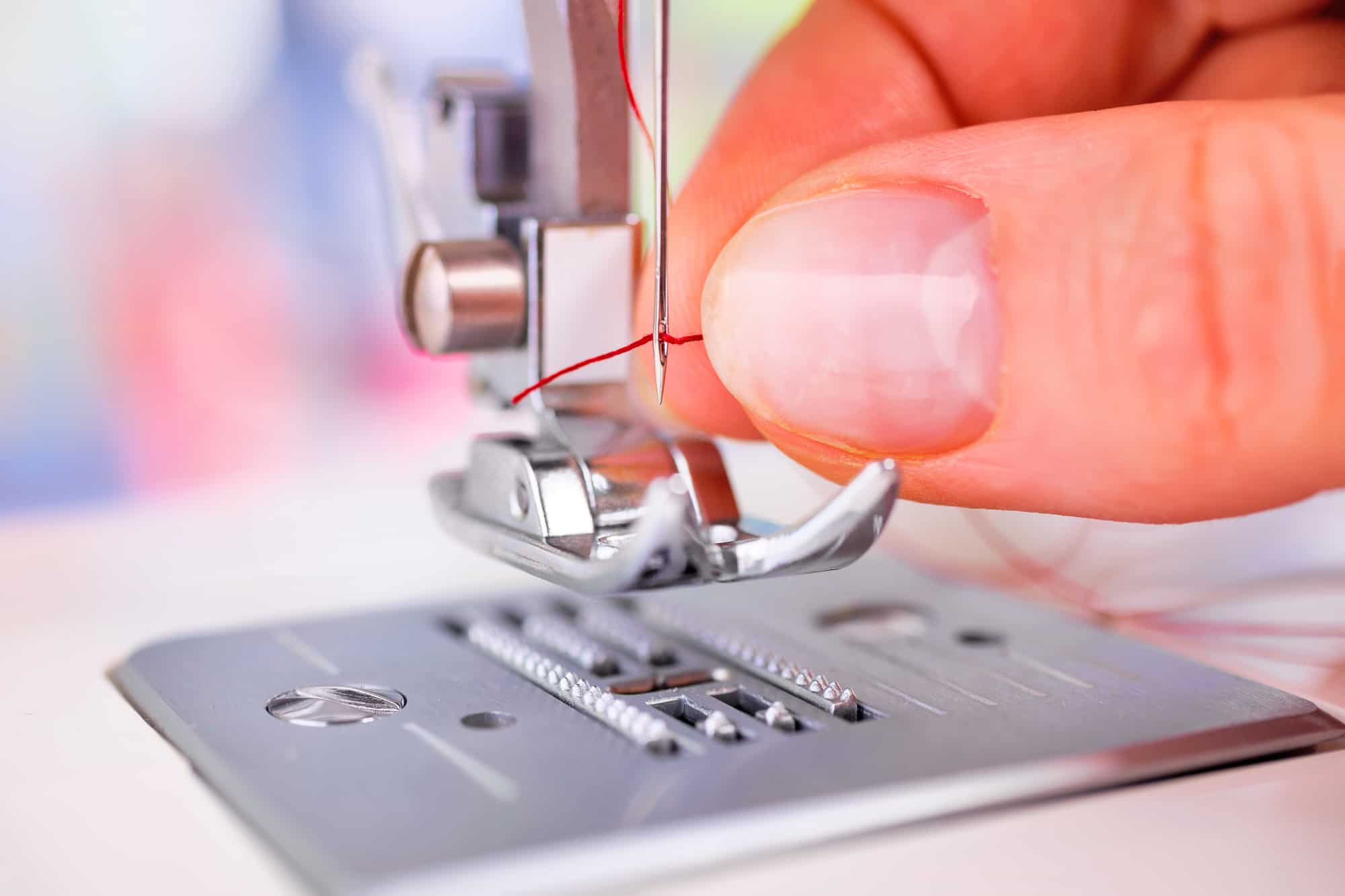 Step By Step Guide To Threading A Sewing Machine - Reverasite